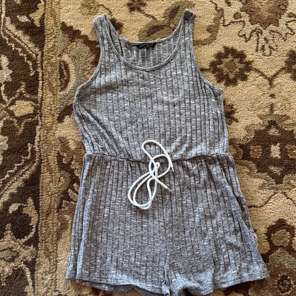 SHEIN Gray Ribbed Knit Top